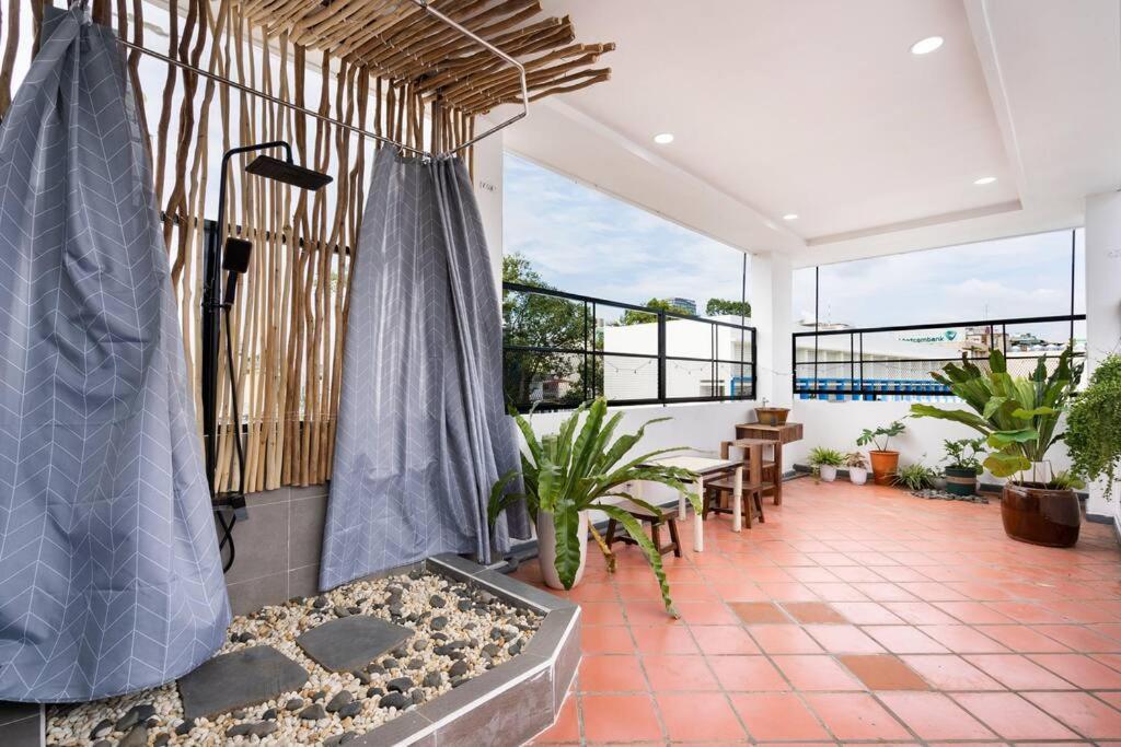 Chilling Rooftop Flat At District 1 *
