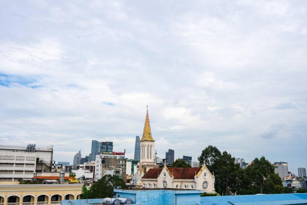 Chilling Rooftop Flat At District 1 Căn hộ